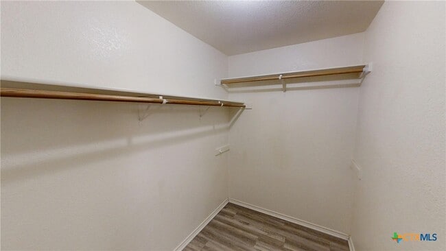 Building Photo - 212 Sims Ridge Dr