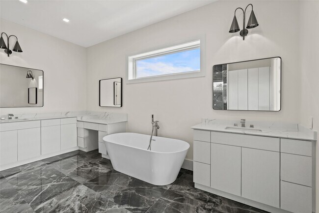 Building Photo - 4903 Braesvalley Dr