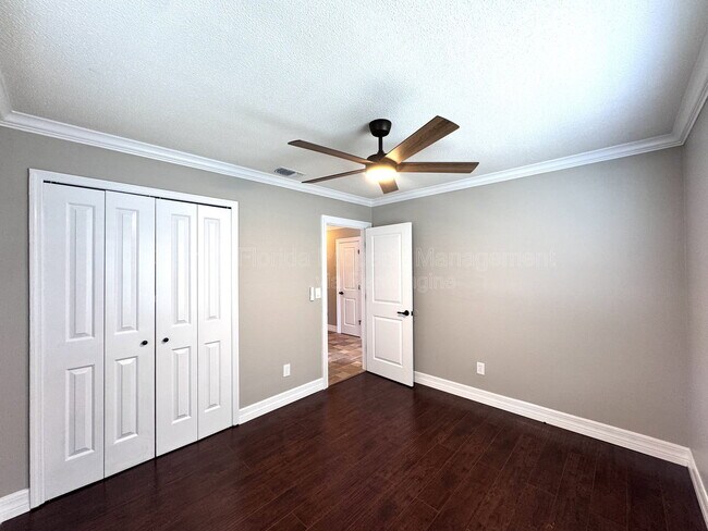 Building Photo - 3465 Balsam Dr