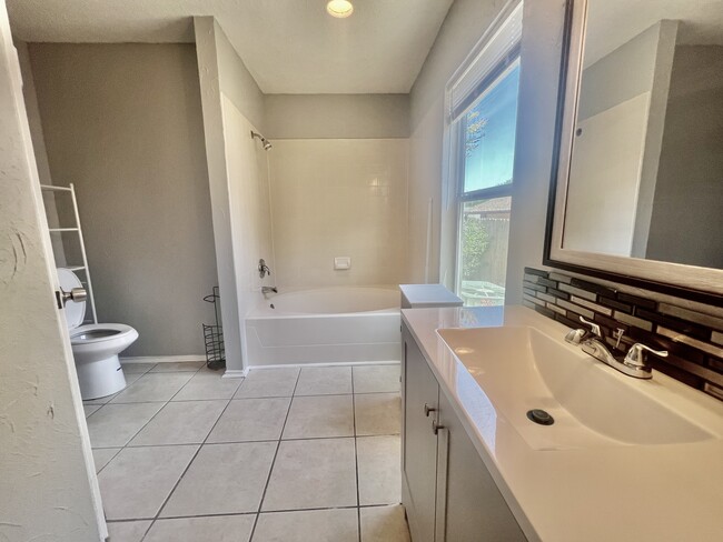 Building Photo - 9215 Autumn Branches