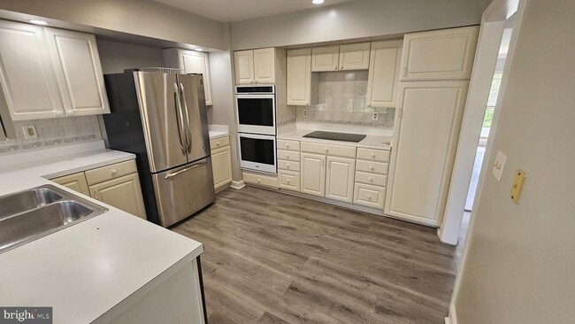Building Photo - 6089 Flagstone Ct