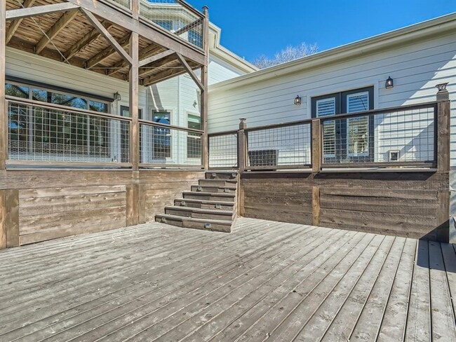 Building Photo - 8915 Spicebrush Dr