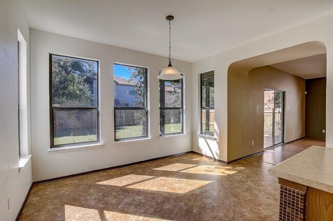 Building Photo - 507 Tyree Rd
