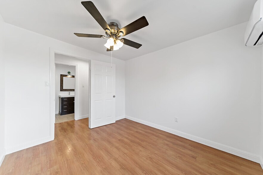 Building Photo - 1818 Wollam St