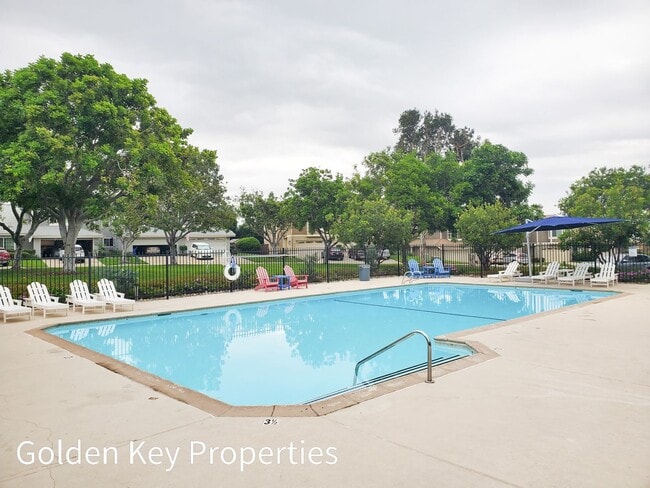 Building Photo - Lovely 2-story townhome in The Cape at Cal...
