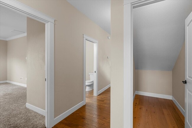 Building Photo - 4375 Vista Pointe Dr