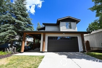 Building Photo - 1034 Lincoln Ln