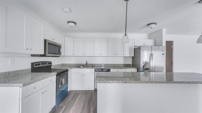 Building Photo - 13370 SW 251st Terrace
