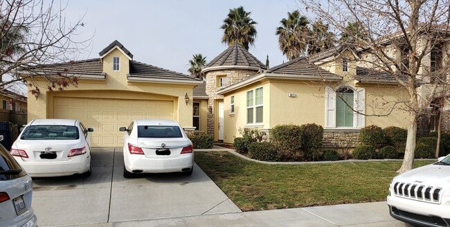 Primary Photo - North Natomas Executive Home-Large One Sto...