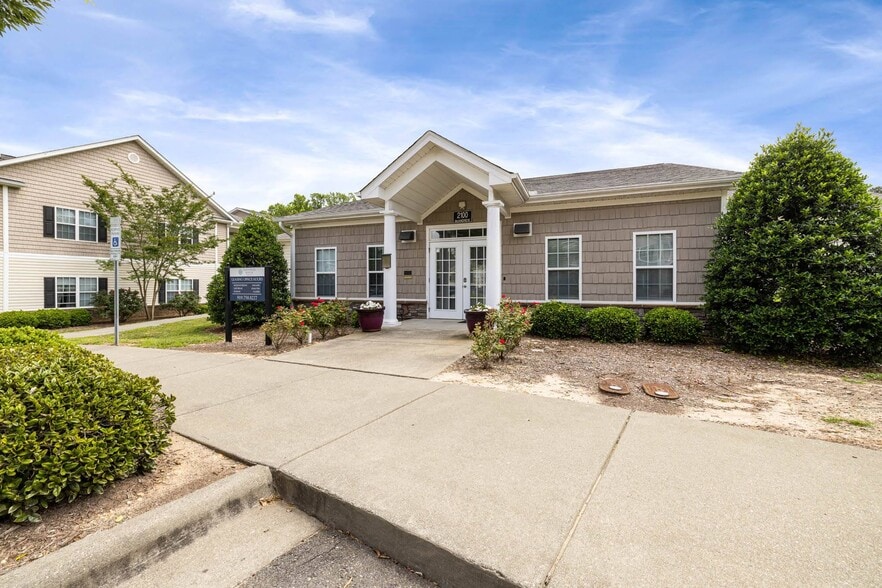 Leasing Office - Magnolia House