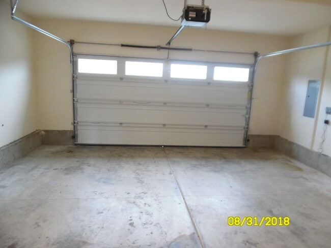 Building Photo - 1116 SE Millwright Ave.