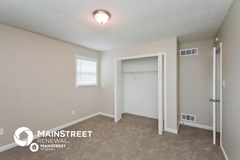 Building Photo - 3000 Lakeridge Dr SE