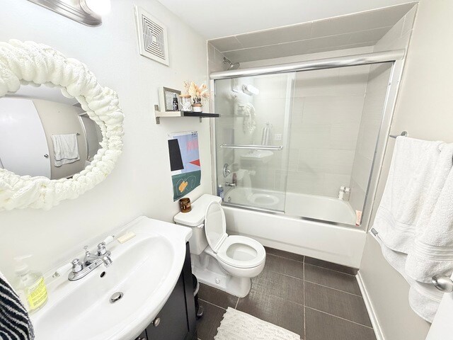 Building Photo - 2012 W Saint Paul Ave