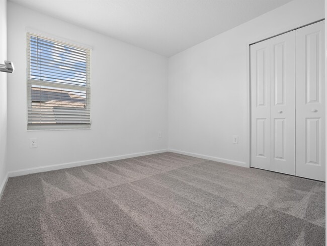 Building Photo - 571 Jett Ln