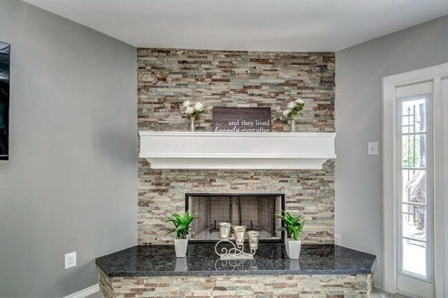 Building Photo - 5005 Georgi Ln