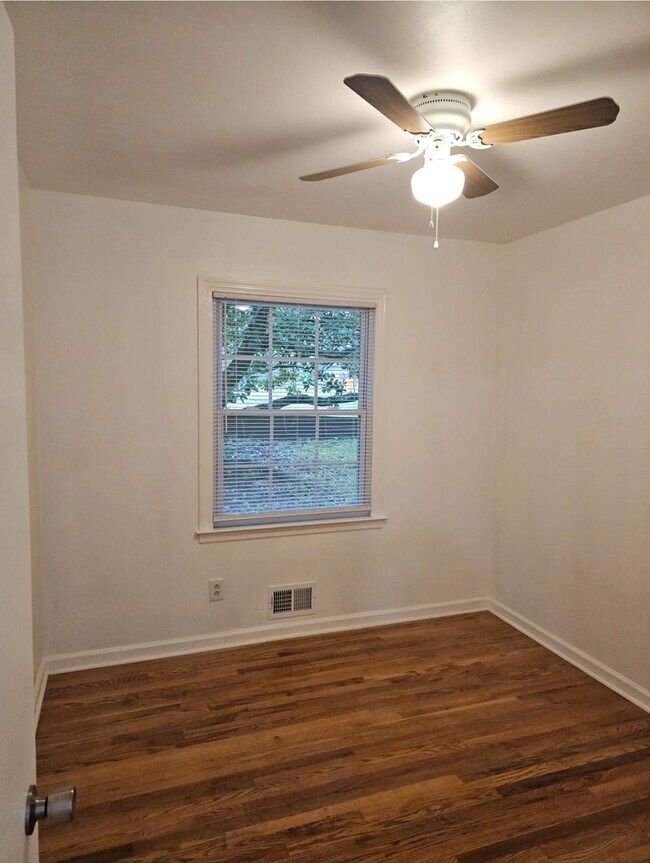 Building Photo - Morrow's Latest Renovated 3 Bedroom, 1.5 B...