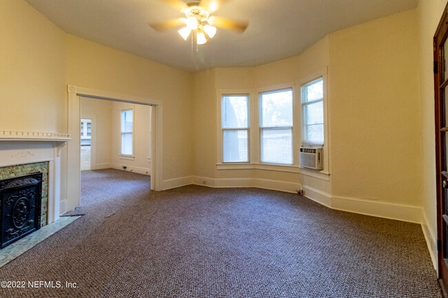 Building Photo - 24 Riberia St