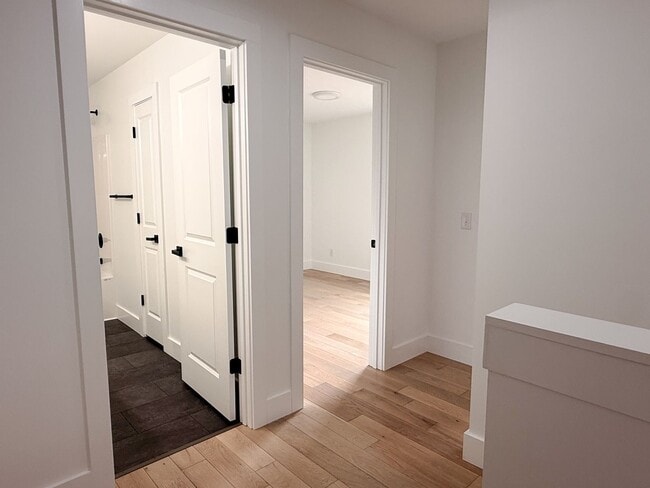 Building Photo - 303 R C Thompson Rd