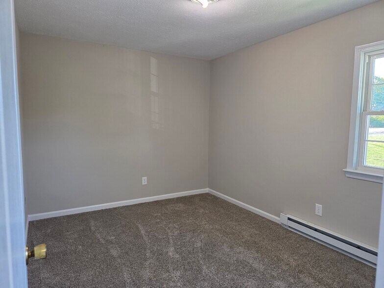 Bedroom 2 - 308 Laval Hts