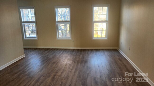 Building Photo - 110 Steam Engine Dr