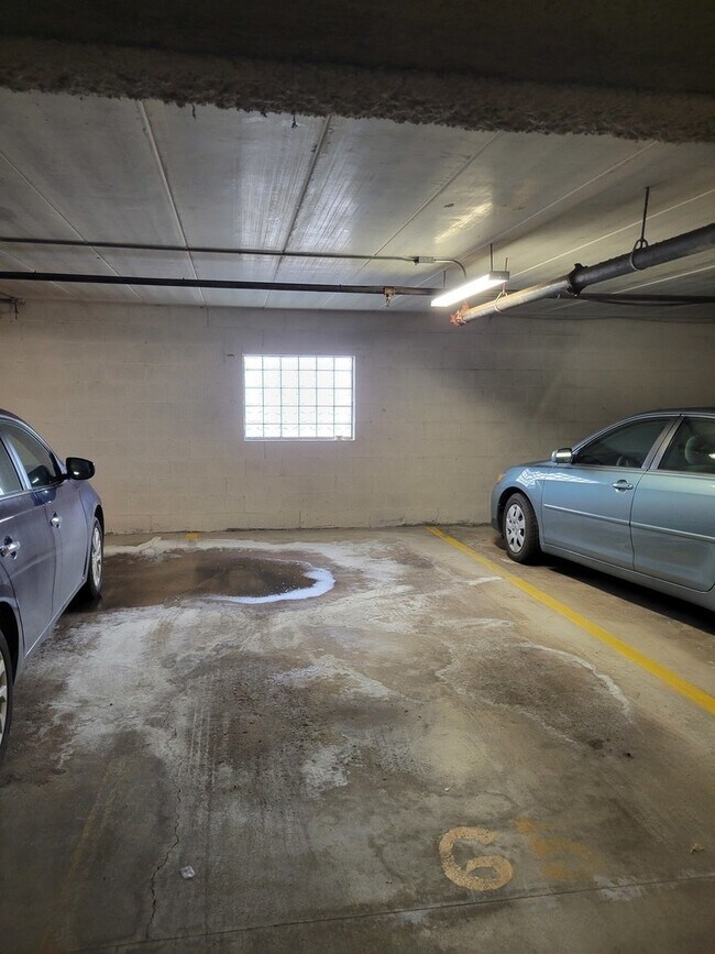 Building Photo - 10418 S Keating Ave