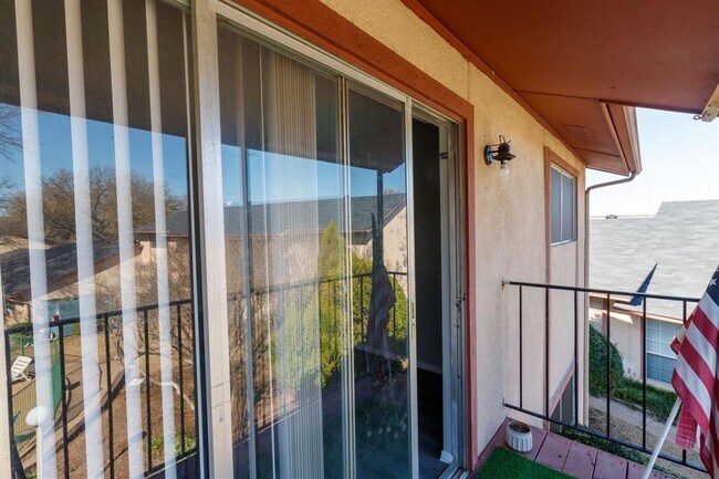 Building Photo - 5742 Marina Dr