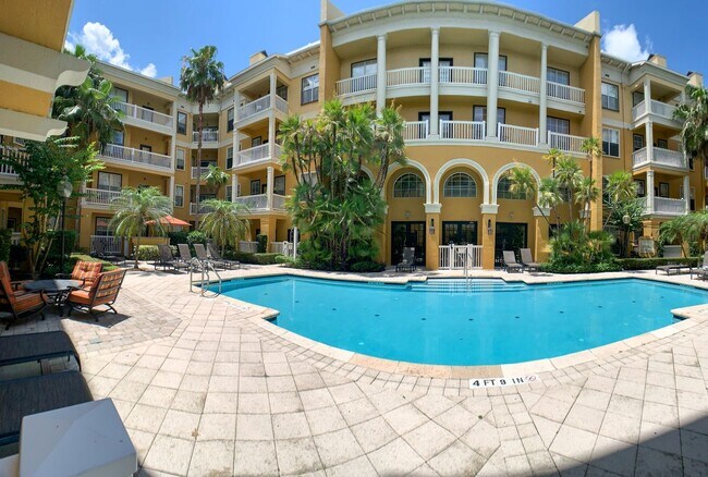 Building Photo - Great 1/1 Condo unit with city view