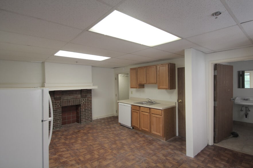 Building Photo - 505 South Ave