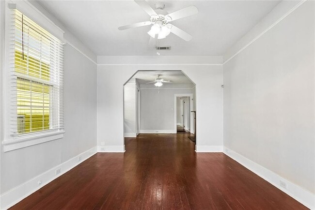 Building Photo - 619 Ninth St