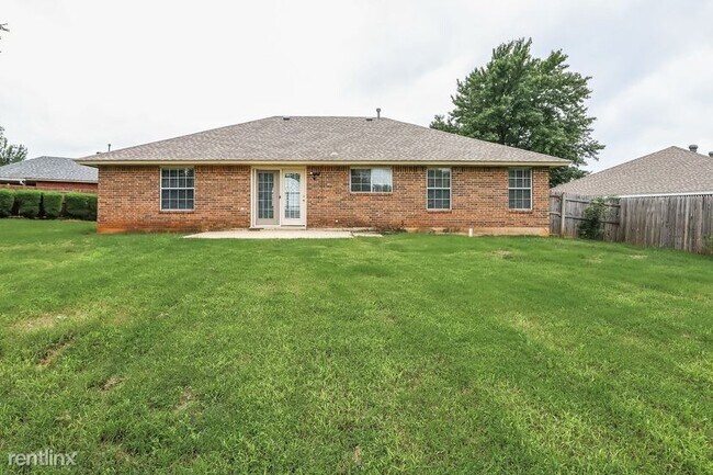 Primary Photo - 3 br, 2 bath House - 2725 Tioga Circle