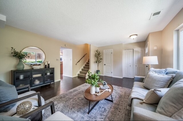 Building Photo - 3806 S Yosemite St