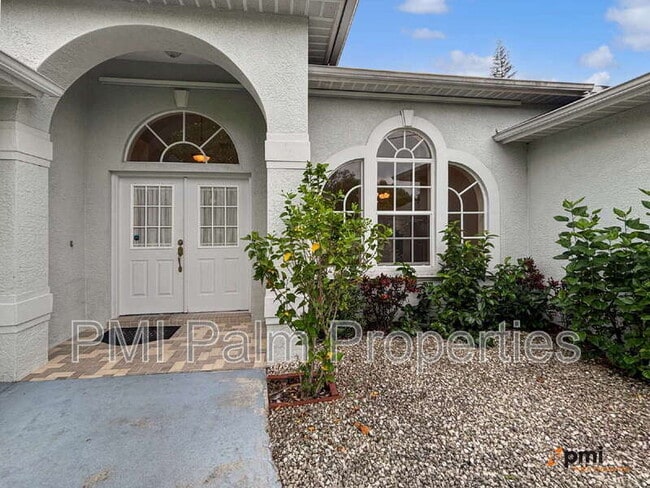 Building Photo - 2820 SE Melaleuca Blvd