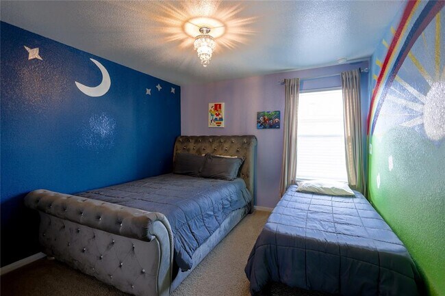 Building Photo - 14919 Hartsmith Dr