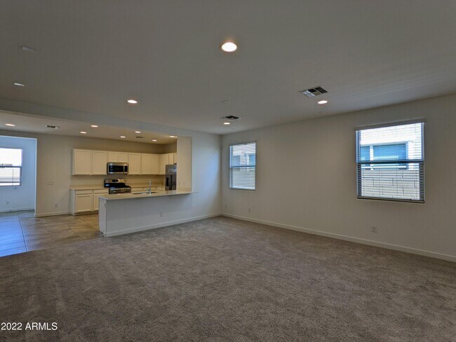 Building Photo - 16846 W Las Palmaritas Dr
