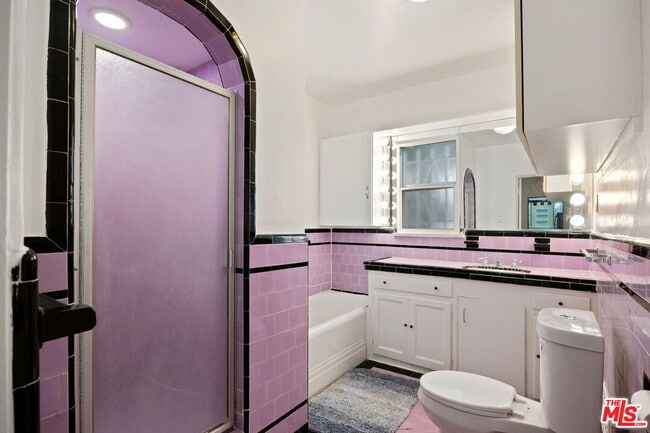 Building Photo - 436 Rexford Dr