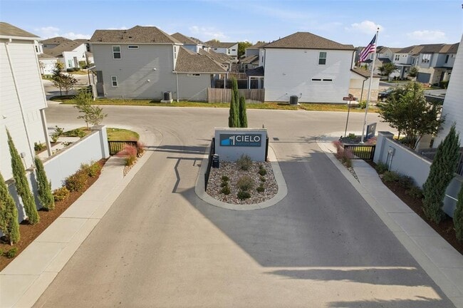 Building Photo - 17303 Emperador Dr