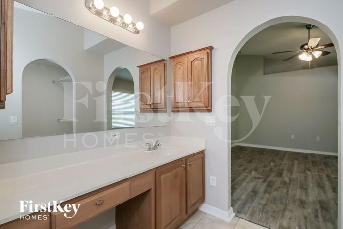 Building Photo - 13230 Kent Bradley St