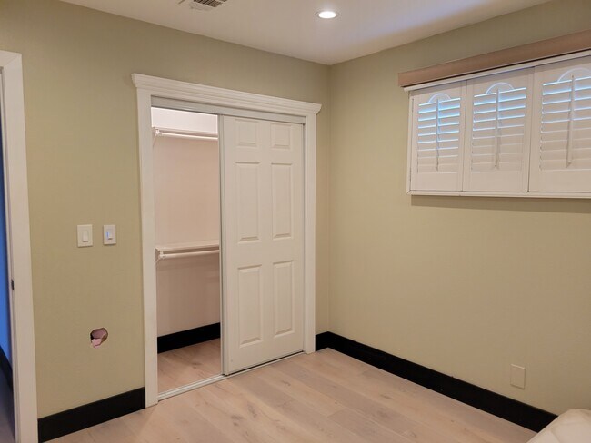 bedroom #1 - 11721 Puryear Ln