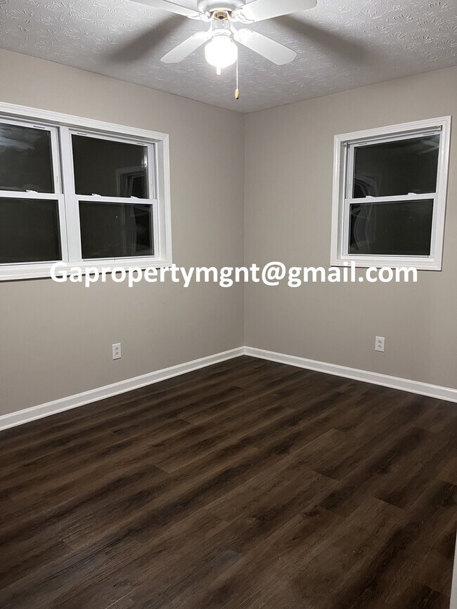 Building Photo - 231 Waddell Dr