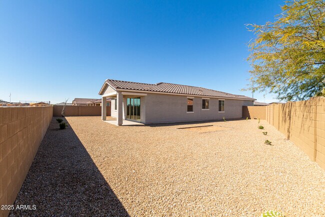 Building Photo - 1275 E Jahns Dr