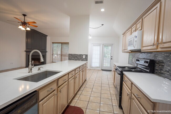 Kitchen - 25015 Lost Arrow