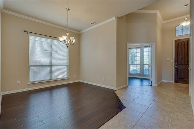 Building Photo - 2812 Frontier Dr
