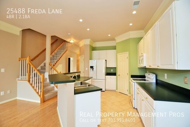 Building Photo - 25488 Freda Ln