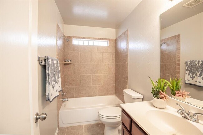 Building Photo - 8109 Frye Ln