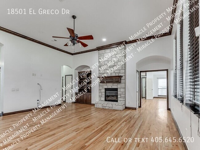 Building Photo - 18501 El Greco Dr