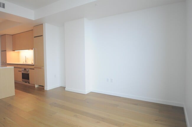 Building Photo - 1808 Minor Ave
