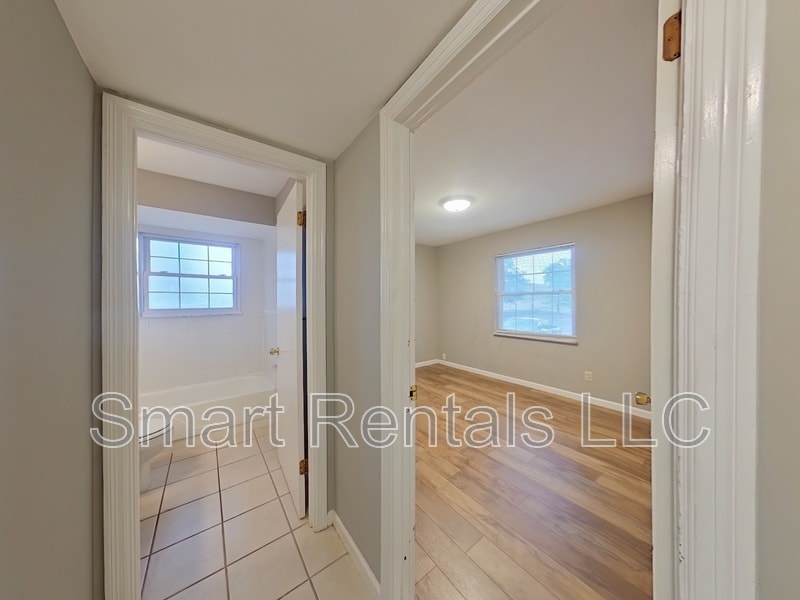 Building Photo - 6917 Colonial Woods Dr
