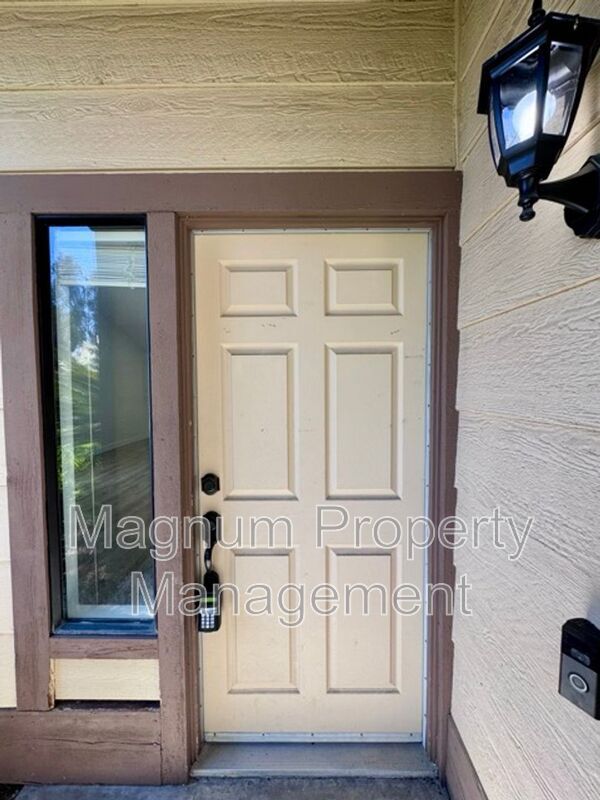 Building Photo - 41701 Riesling Ct