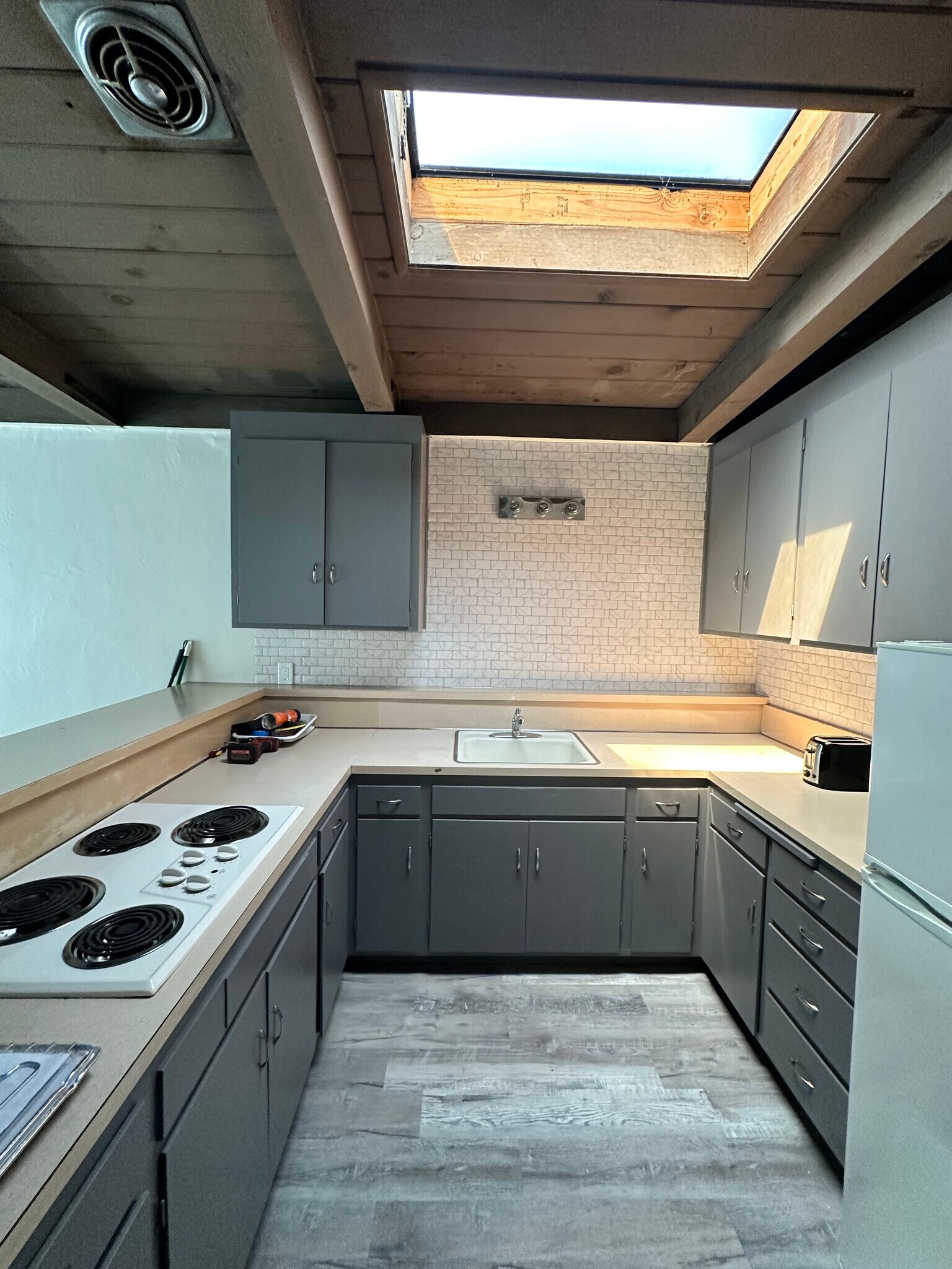 Building Photo - 1011 2nd St