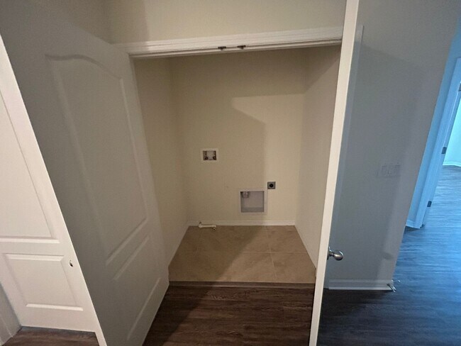 Building Photo - 1631 Primo Ct